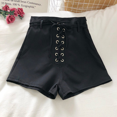 Modern női rövidnadrág keresztkötővel