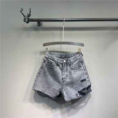 Rebenenud motiivide ja taskutega naiste vabaaja lühikesed püksid