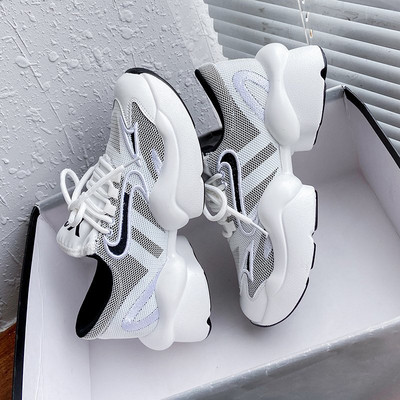 Durva talpú, fűzős női tornacipő többféle színben