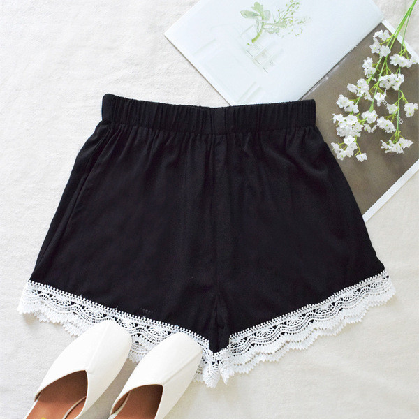Ležerne ženske kratke hlače s visokim strukom i čipkom