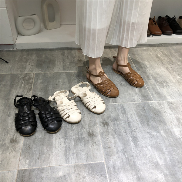 Női alkalmi szandál eko bőrből, lapos talppal