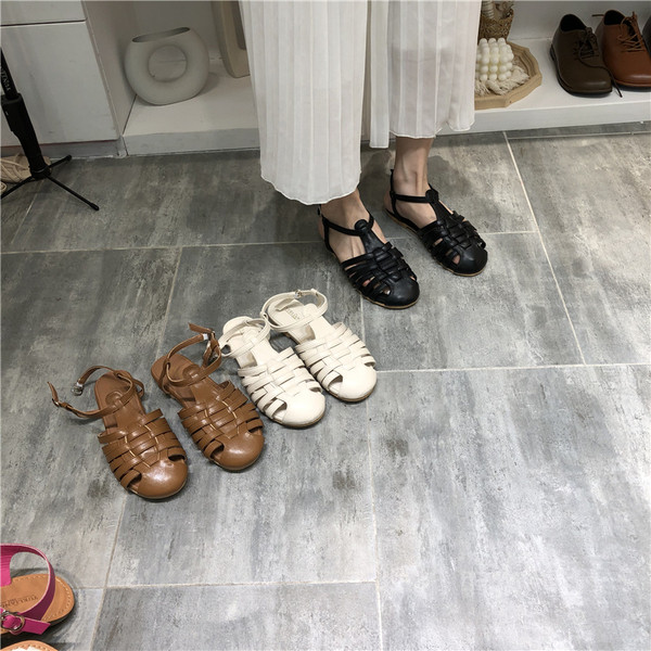 Női alkalmi szandál eko bőrből, lapos talppal