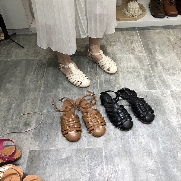 Női alkalmi szandál eko bőrből, lapos talppal