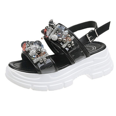 Női alkalmi szandál 3D elemmel és magas talppal több színben