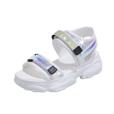 Női alkalmi szandál két színben matricával