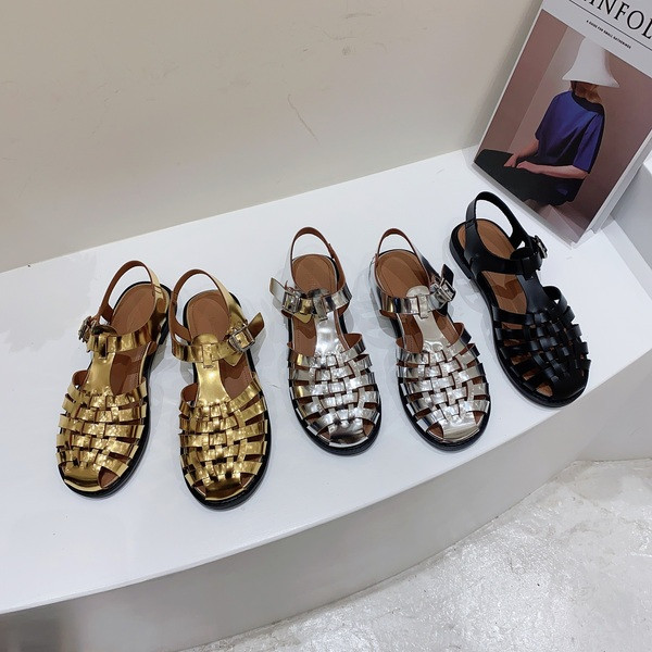 Női alkalmi szandál eko bőrből, fényes hatással