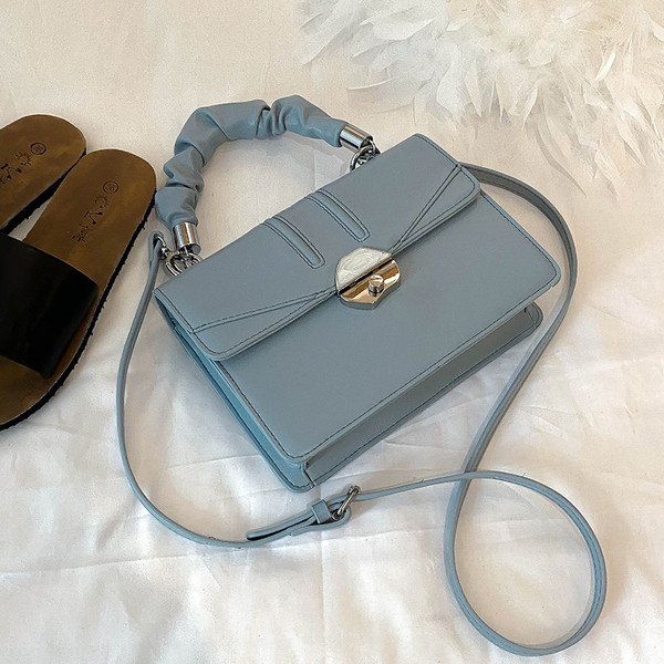 Σύγχρονη γυναικεία τσάντα από οικολογικό δέρμα με δύο λαβές