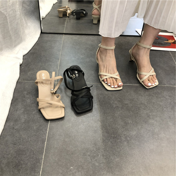 Öko bőrből készült női szandál, eco bőr pántokkal