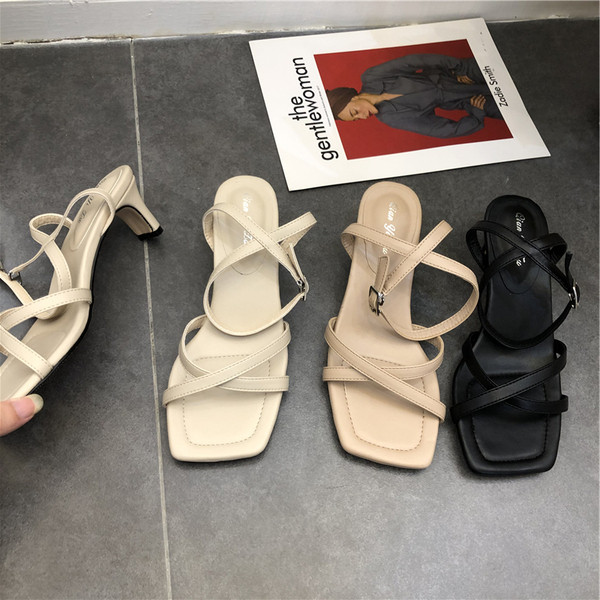 Öko bőrből készült női szandál, eco bőr pántokkal