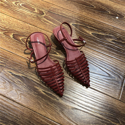 Női szandál hegyes modell öko bőrből