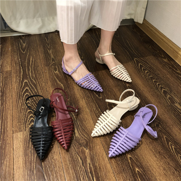 Női szandál hegyes modell öko bőrből