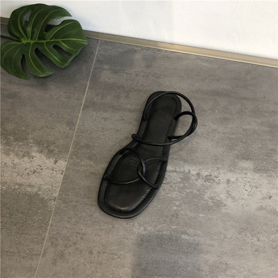 Lezser műbőr szandál vékony pánttal