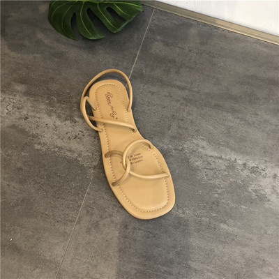 Lezser műbőr szandál vékony pánttal