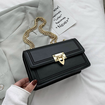 Eko bőrből készült modern női táska fém lánccal