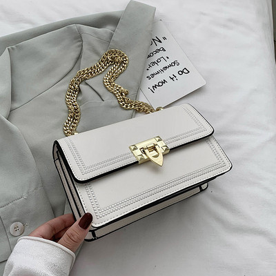 Eko bőrből készült modern női táska fém lánccal