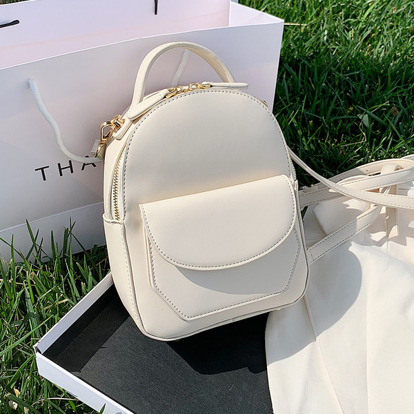 Modern női hátizsák eko bőrből, cipzárral