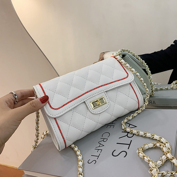 Eko bőrből készült modern női táska hosszú lánccal