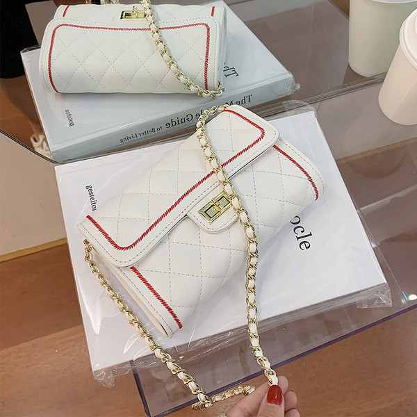 Eko bőrből készült modern női táska hosszú lánccal