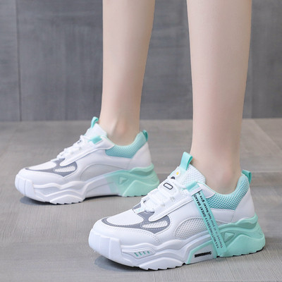 Γυναικεία πάνινα παπούτσια με κορδόνια και ψηλή σόλα