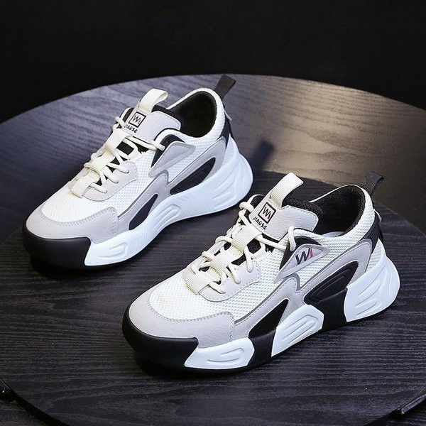 Σύγχρονα γυναικεία πάνινα παπούτσια με κορδόνια και ψηλή σόλα σε λευκό και μαύρο χρώμα