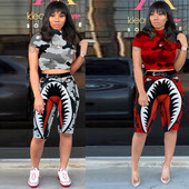 Női szett rövid felsőből és leggingsből