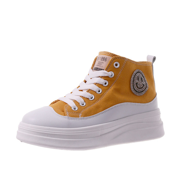 Naiste vabaaja tossud lipsude ja aplikatsiooniga