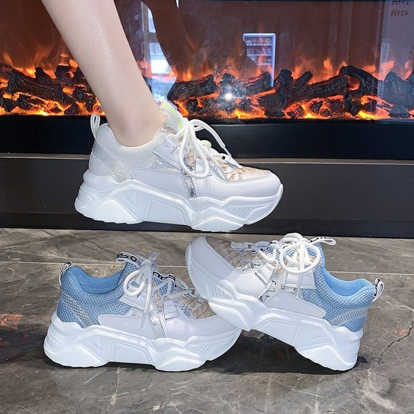 Modern női tornacipő műbőr fűzővel, két színben