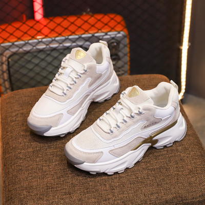 Alkalmi női tornacipő új modellje fűzővel és durva talppal