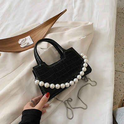 Σύγχρονη γυναικεία τσάντα με πέρλες και δύο λαβές