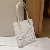 Tikitud lilledega igapäevane naistekott