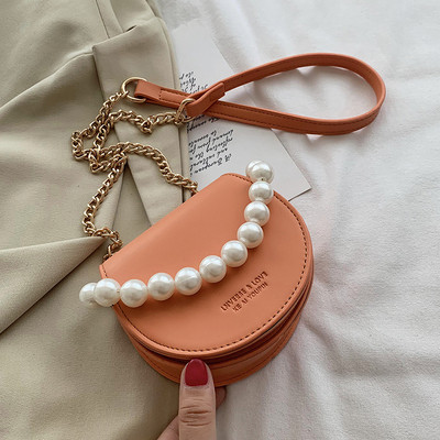 Modern női táska ökobőrből és gyöngyből