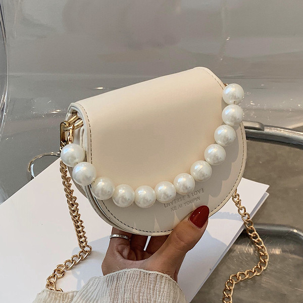 Modern női táska ökobőrből és gyöngyből