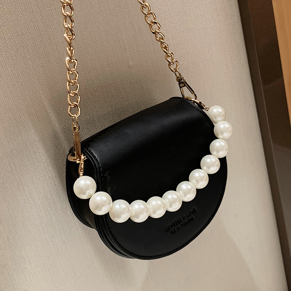 Modern női táska ökobőrből és gyöngyből