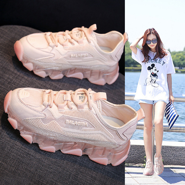 Női tornacipő új modellje szilikon talppal és fűzővel