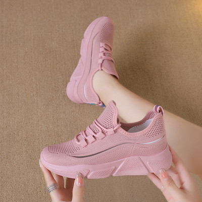 Nyári, fűzős női tornacipő új modellje három színben