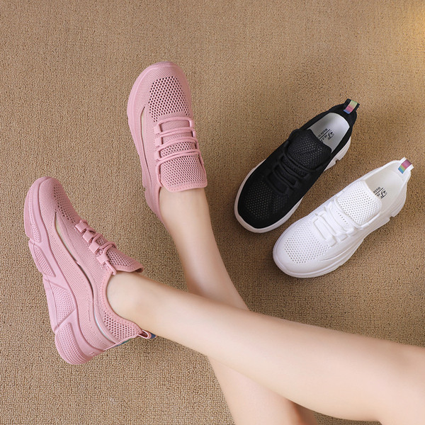 Nyári, fűzős női tornacipő új modellje három színben