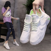 Σύγχρονα γυναικεία πάνινα παπούτσια με κορδόνια και επίπεδη σόλα