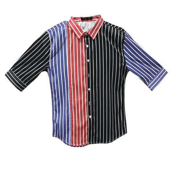 Elegáns férfi ing klasszikus gallérral és csíkokkal