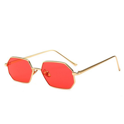 Női napszemüveg retro stílusban