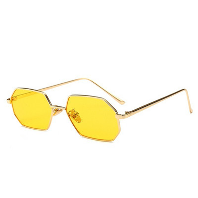 Női napszemüveg retro stílusban