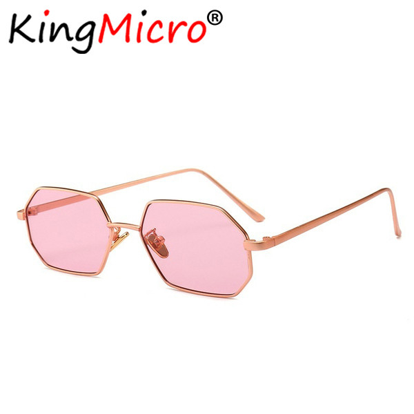 Női napszemüveg retro stílusban