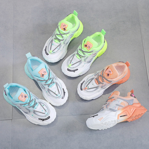 Alkalmi női színes tornacipő fűzős, lapos talppal