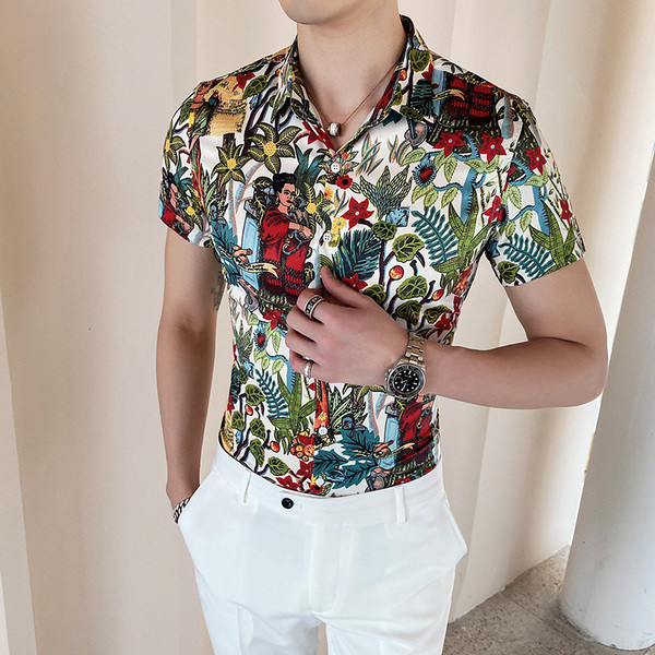 Moodne klassikalise krae ja lillemustriga meestesärk