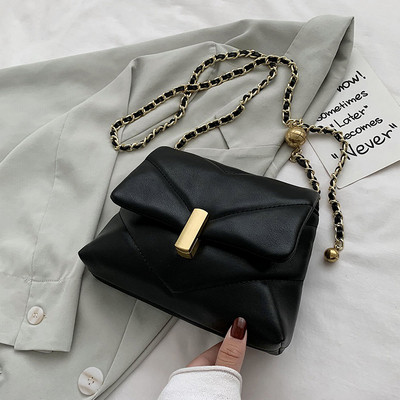 Moderna ženska torba od eko kože sa metalnim kopčanjem