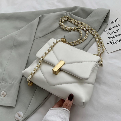 Moderna ženska torba od eko kože sa metalnim kopčanjem