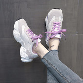 Színes fűzős, magas talpú női tornacipő