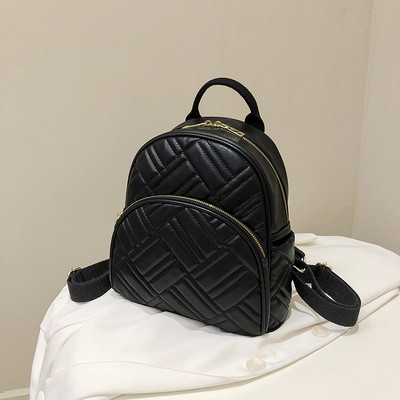 Modern női hátizsák öko bőrből, cipzárral