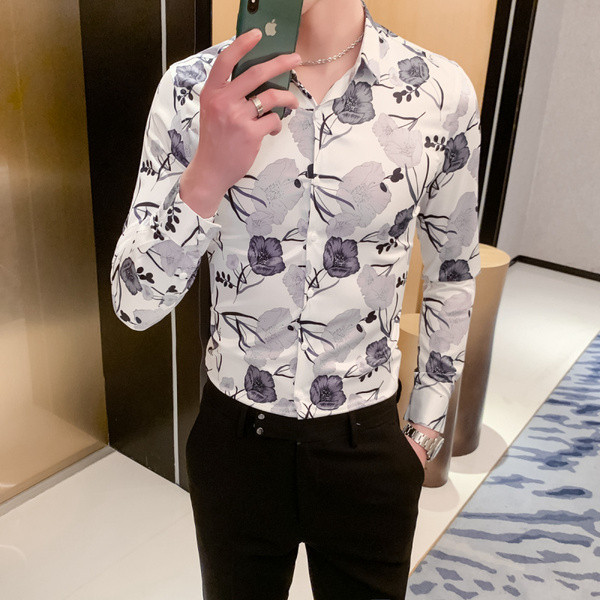 Modern férfi ing virágmintával és klasszikus gallérral