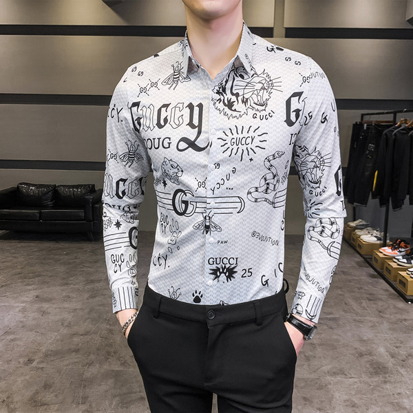 Elegantna muška košulja s klasičnim ovratnikom i dugim rukavima