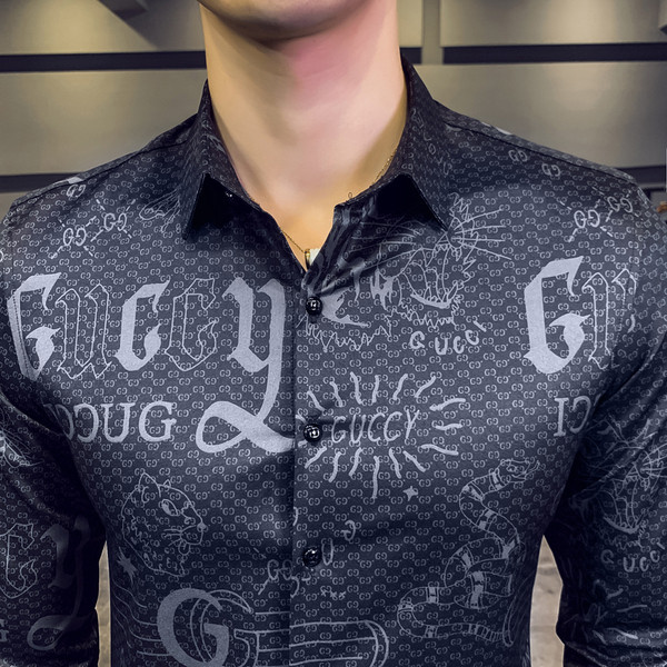 Elegantna muška košulja s klasičnim ovratnikom i dugim rukavima